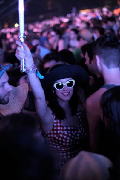 Coachella Music Festival: Half Naked Hot Young White Chicks Dancing