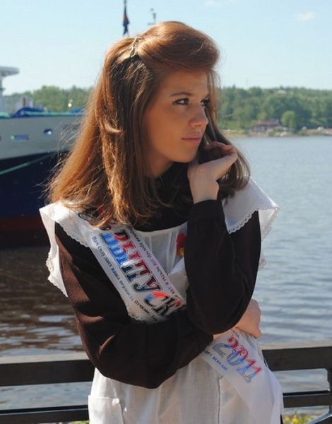 High School Graduate Babes