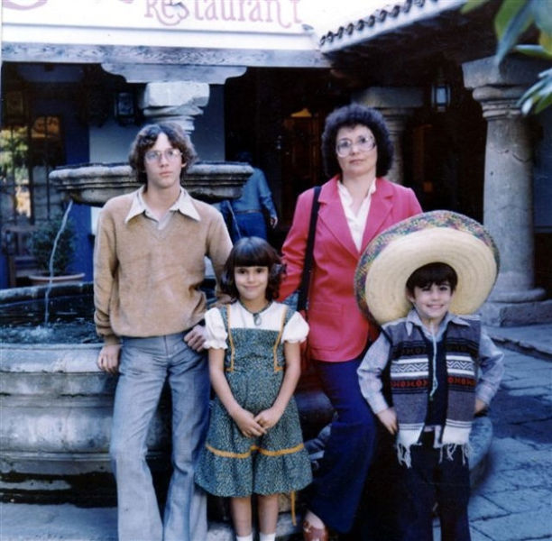 Painfully Awkward Family Vacation Photos