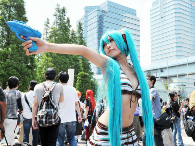 Sexy Cosplay Girls from Comiket. Part 2