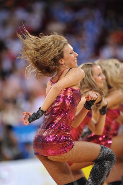 Ukrainian Banned Cheerleaders Are Back
