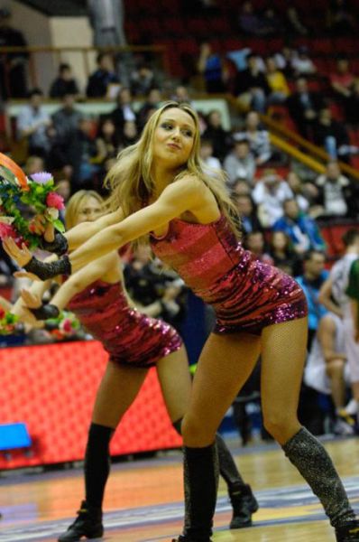 Ukrainian Banned Cheerleaders Are Back