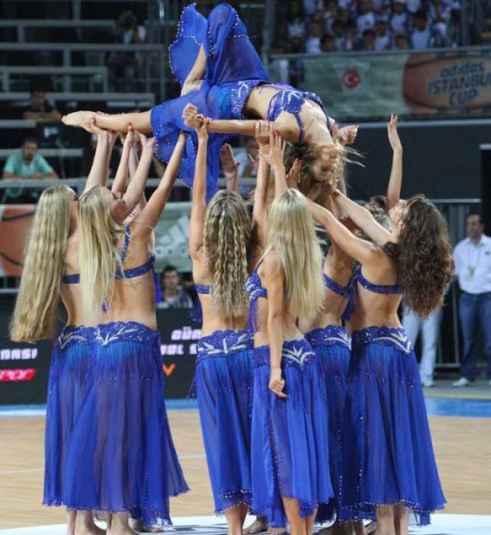 Ukrainian Banned Cheerleaders Are Back