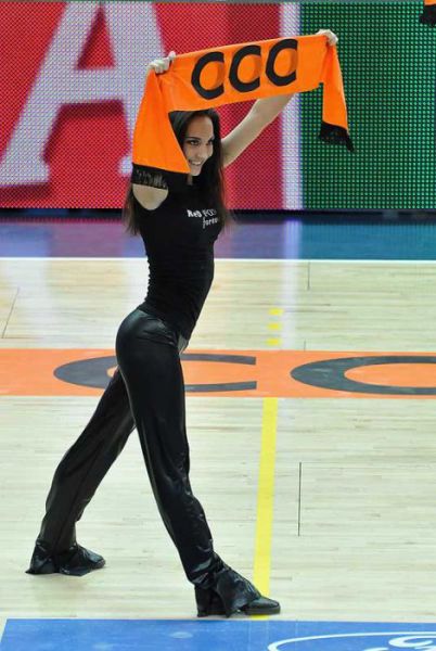 Ukrainian Banned Cheerleaders Are Back