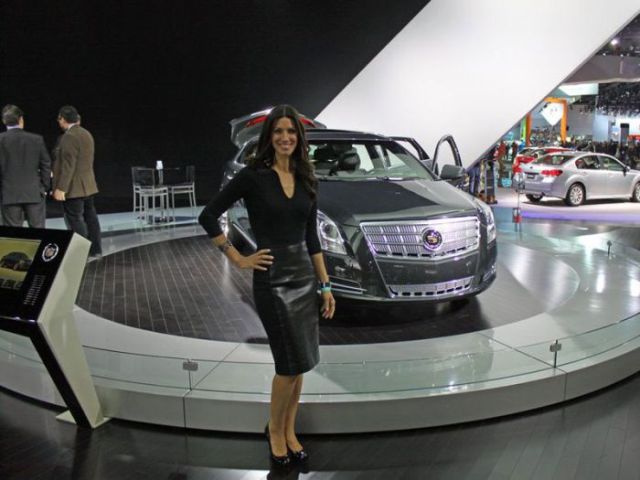 Detroit Auto Show Babes