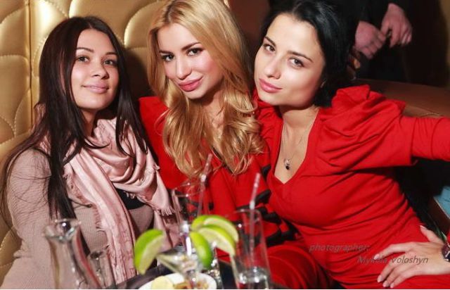 Silicone Lips Parade