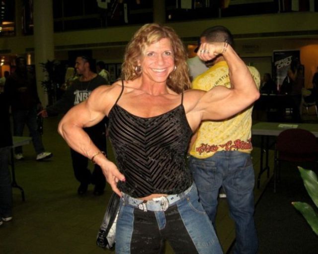 Michelle Brent’s Impressive Muscles