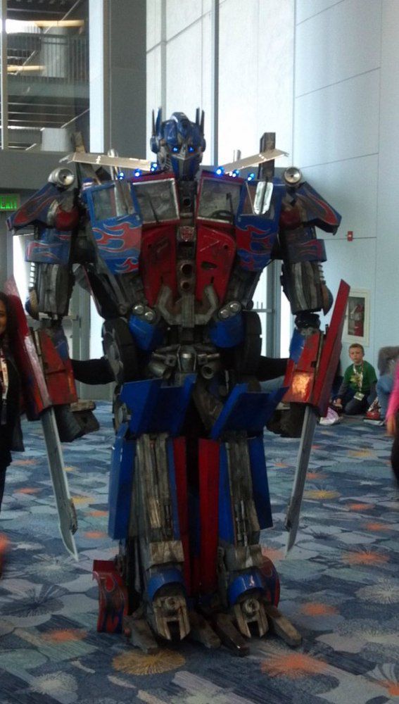 Supreme Cosplay Pics from the WonderCon 2012