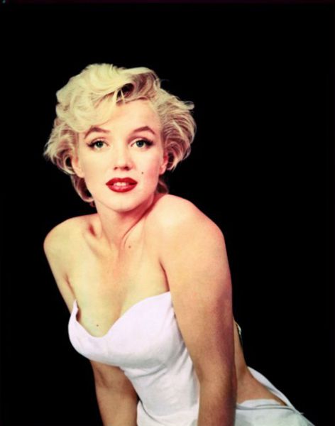 Wonderbra Names the Best Celebrity Cleavages