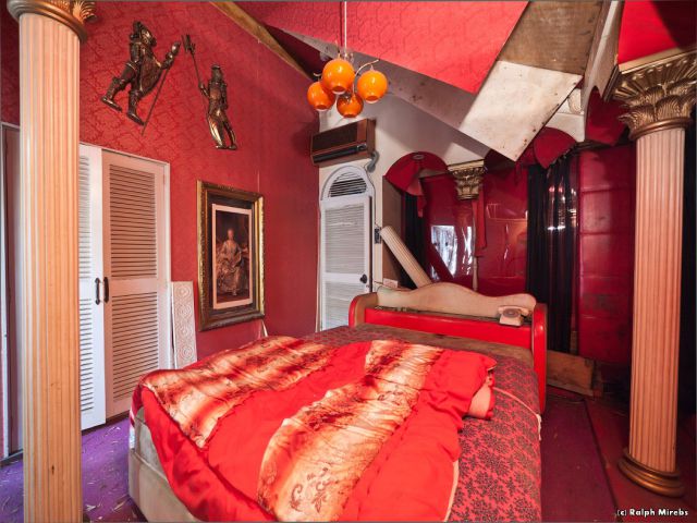 Abandoned Hotel in Japan