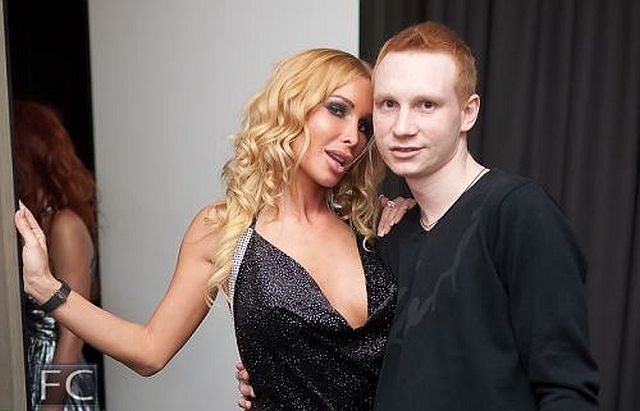 Cute Russian Club Girls Seem to Love Creepy Guys. Part 2