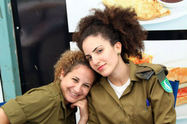 These Israeli Army Ladies are Dazzling