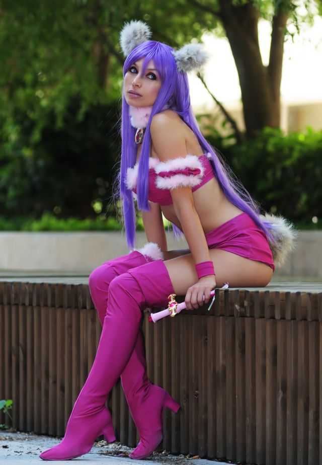 Time to See Some Hot Cosplay Girls