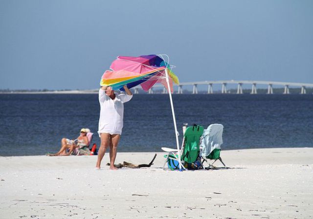 This Is Why Beaches Suck