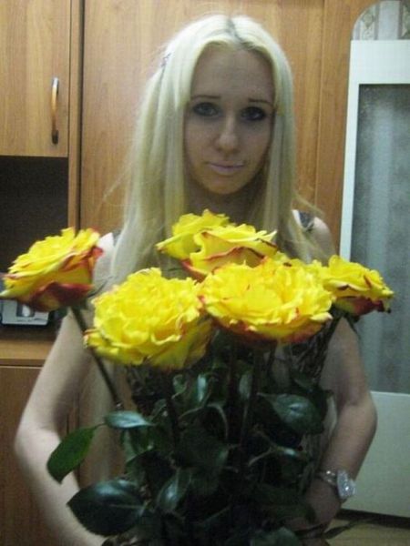 “Glamorous” Russian Social Network Girls