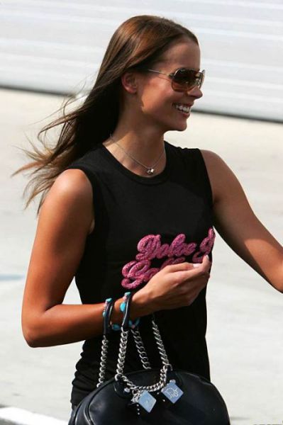 The Lovely Pit Babes of F1 from All Over the World