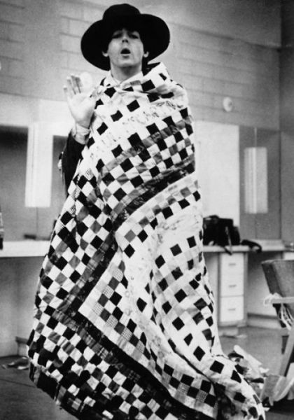 Rare Photographs of Celebrities. Part 21