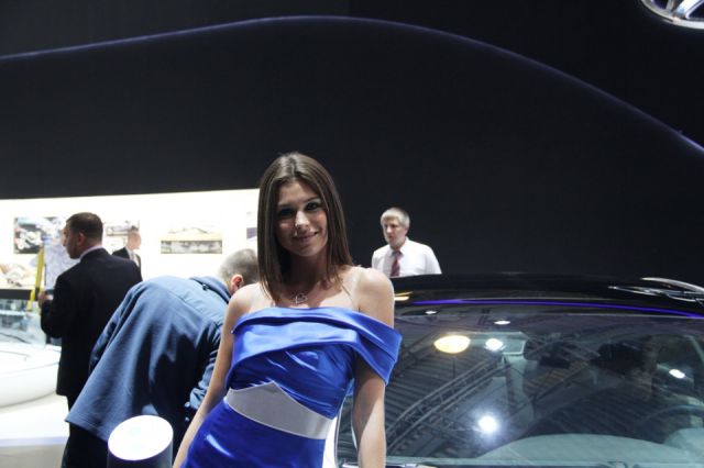 Girls of Moscow Car Show