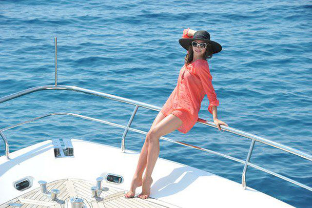 Russian Girls from National Rhythmic Gymnastics Team Relax in Sardinia