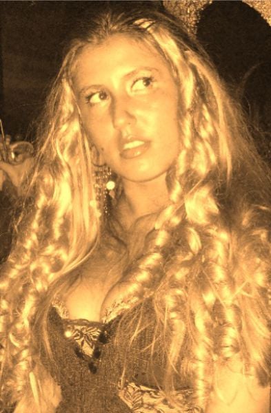 Super “Glamorous” Girl from Russian Social Media