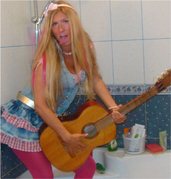 Super “Glamorous” Girl from Russian Social Media