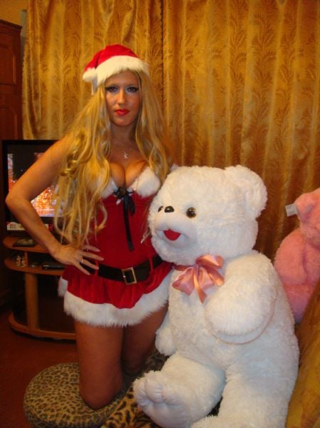 Super “Glamorous” Girl from Russian Social Media