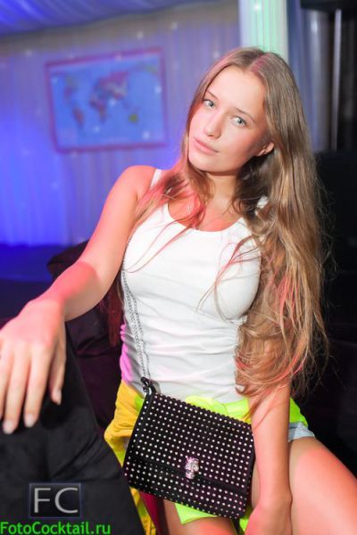 Cute Russian Club Girls Seem to Love Creepy Guys. Part 3