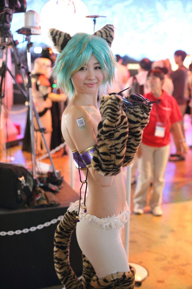 Tokyo Beauties at 2012 Game Show
