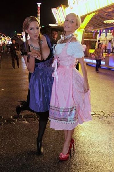 Bosomy Blonde, Jordan Carver, at Oktoberfest