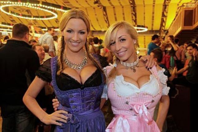 Bosomy Blonde, Jordan Carver, at Oktoberfest