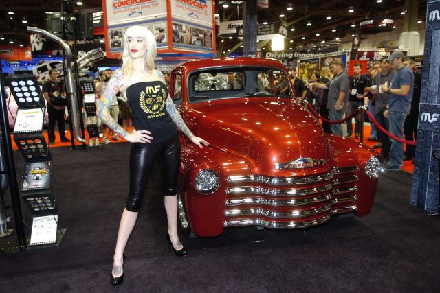 SEMA 2012 Show Girls