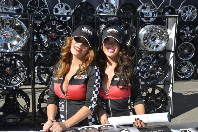 SEMA 2012 Show Girls