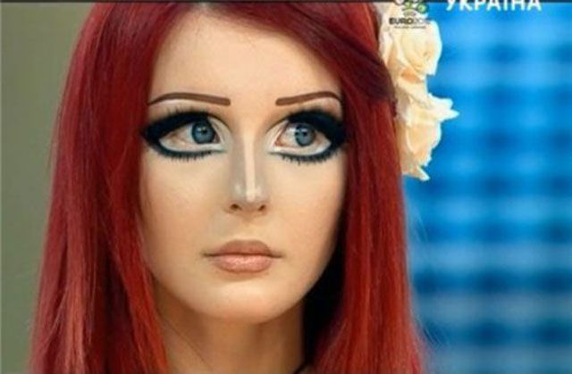 Creepy Girls Who Bring Dolls to Life!