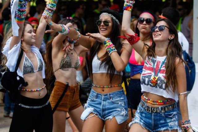 the more the merrier 100 pics 4.html - 100 HD Photos | Premium Gallery 2012