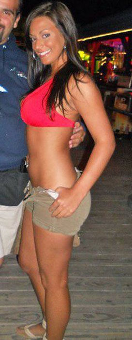 Her Booty Does Tricks