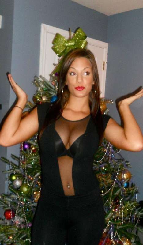 Her Booty Does Tricks