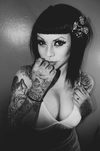 Men Who Go Crazy for Tattoos Will Love These Girls