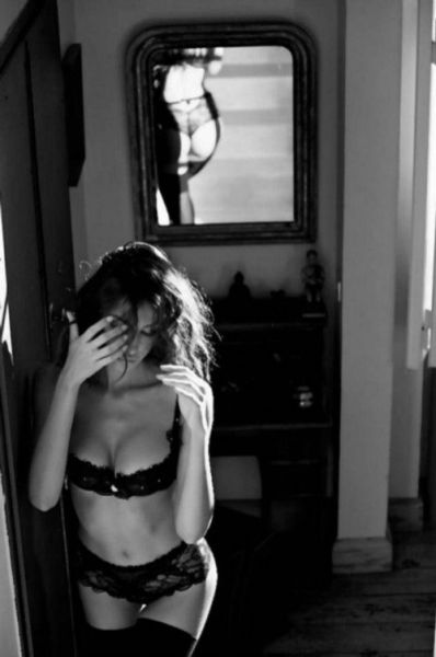 Girls Remind Us Why We Love Lingerie