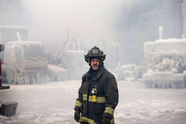 Stunning Photos of Frozen Chicago Fire