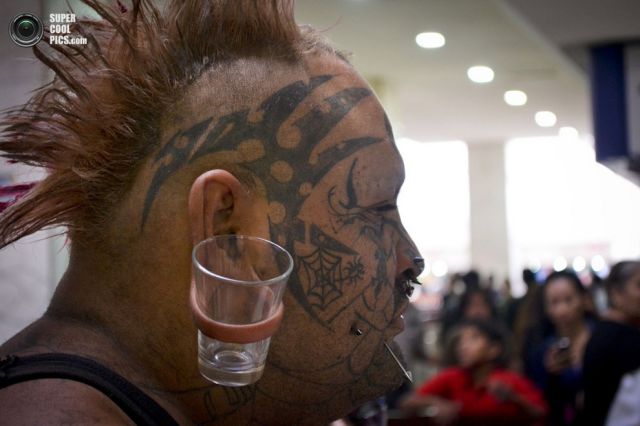Crazy Tattooing Extremists