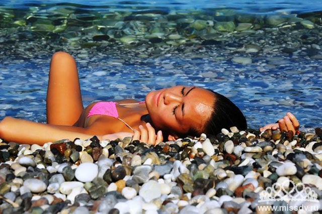 2013’s Exotic Participants of “Miss Internet of the Far East”