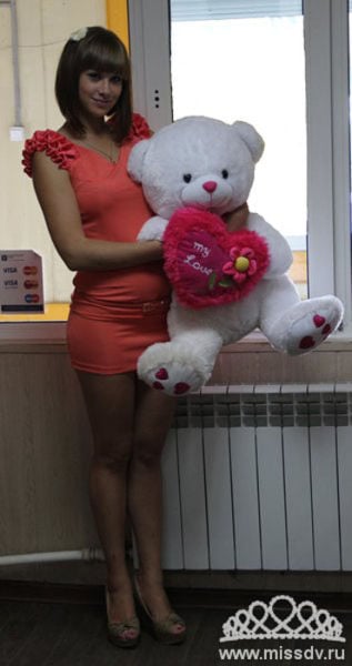 2013’s Exotic Participants of “Miss Internet of the Far East”