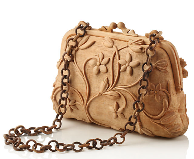 Meet the Amazingly Talented Wood Sculptor