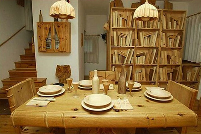 Meet the Amazingly Talented Wood Sculptor