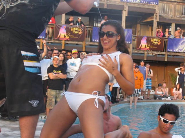 Spring Breakers Know How to Party Hard