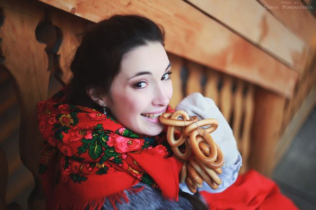 Beautiful Slavic Girls in Traditional Outfits