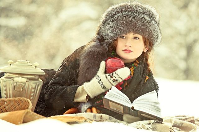 Beautiful Slavic Girls in Traditional Outfits