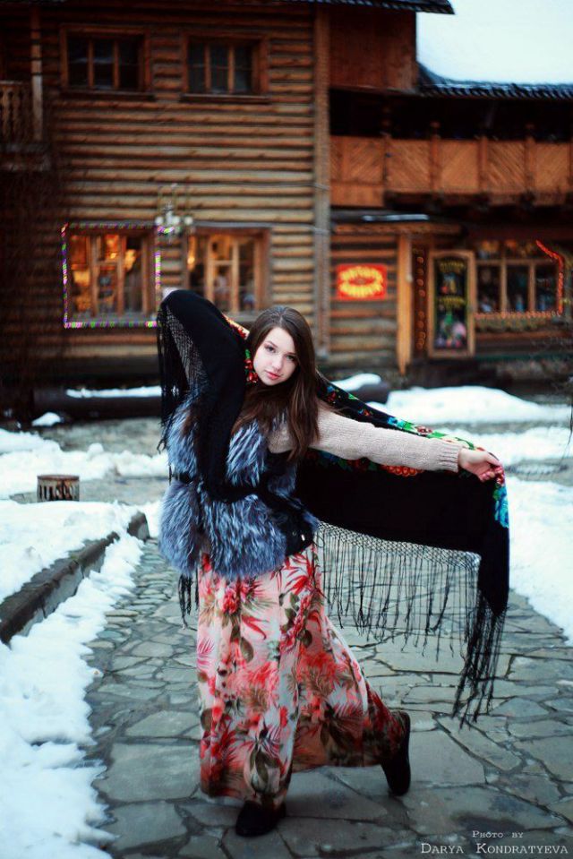 Beautiful Slavic Girls in Traditional Outfits