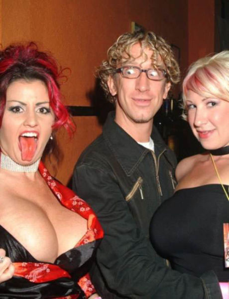 Boobs Can Make It Hard for People Not to Stare