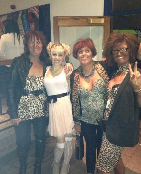 Painfully Awkward Nightclub Photos. Part 2